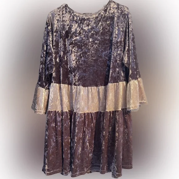 ๐Indigo Soul Crushed Velvet Tiered Babydoll Dress (2XL) - Picture 4 of 9